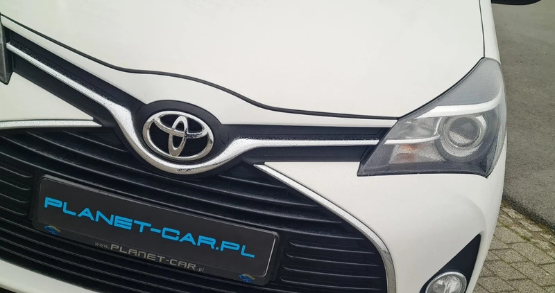 Toyota Yaris cena 38900 przebieg: 98000, rok produkcji 2015 z Jedlina-Zdrój małe 781